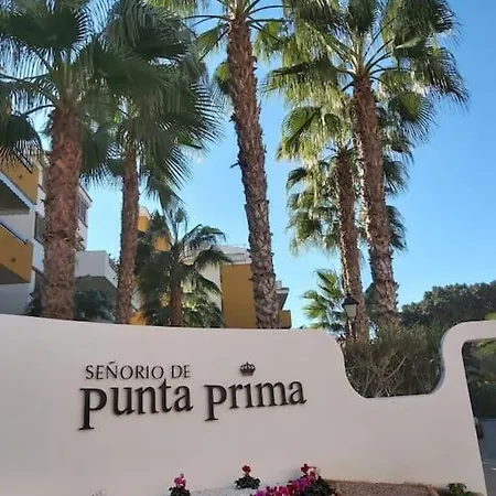 Lägenhet Espana - Punta Prima Orihuela Costa - Large For 6-people 85m2 And Terrace 40m2 Air Conditioning Wi-fi Living Kitchen 2 Bedrooms 2 Bathrooms 3 Swimming Pools Parking Security To The Sea 200m Only 40 Min To The Airport Torrevieja