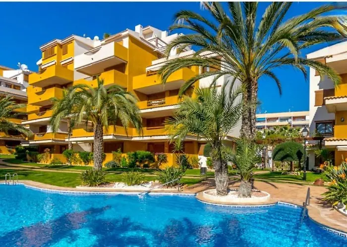 公寓 Espana - Punta Prima Orihuela Costa - Large For 6-people 85m2 And Terrace 40m2 Air Conditioning Wi-fi Living Kitchen 2 Bedrooms 2 Bathrooms 3 Swimming Pools Parking Security To The Sea 200m Only 40 Min To The Airport