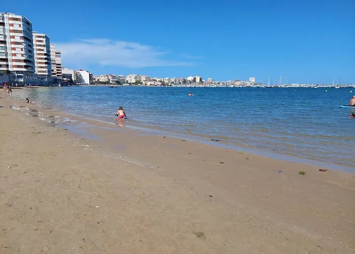 公寓 Espana - Punta Prima Orihuela Costa - Large For 6-people 85m2 And Terrace 40m2 Air Conditioning Wi-fi Living Kitchen 2 Bedrooms 2 Bathrooms 3 Swimming Pools Parking Security To The Sea 200m Only 40 Min To The Airport *