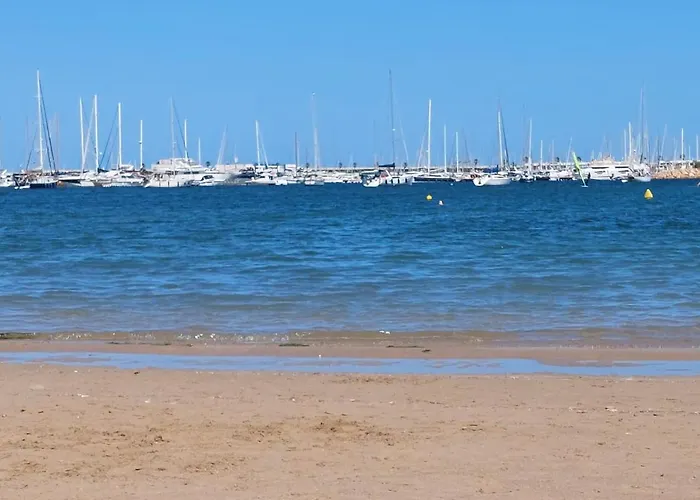 公寓 Espana - Punta Prima Orihuela Costa - Large For 6-people 85m2 And Terrace 40m2 Air Conditioning Wi-fi Living Kitchen 2 Bedrooms 2 Bathrooms 3 Swimming Pools Parking Security To The Sea 200m Only 40 Min To The Airport