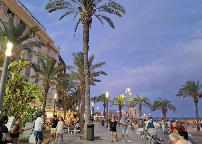 Espana - Punta Prima Orihuela Costa - Large For 6-people 85m2 And Terrace 40m2 Air Conditioning Wi-fi Living Kitchen 2 Bedrooms 2 Bathrooms 3 Swimming Pools Parking Security To The Sea 200m Only 40 Min To The Airport 公寓 托雷维耶哈
