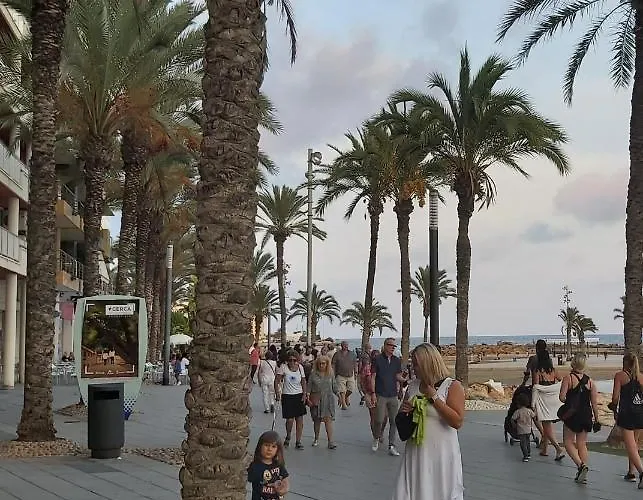 公寓 Espana - Punta Prima Orihuela Costa - Large For 6-people 85m2 And Terrace 40m2 Air Conditioning Wi-fi Living Kitchen 2 Bedrooms 2 Bathrooms 3 Swimming Pools Parking Security To The Sea 200m Only 40 Min To The Airport *
