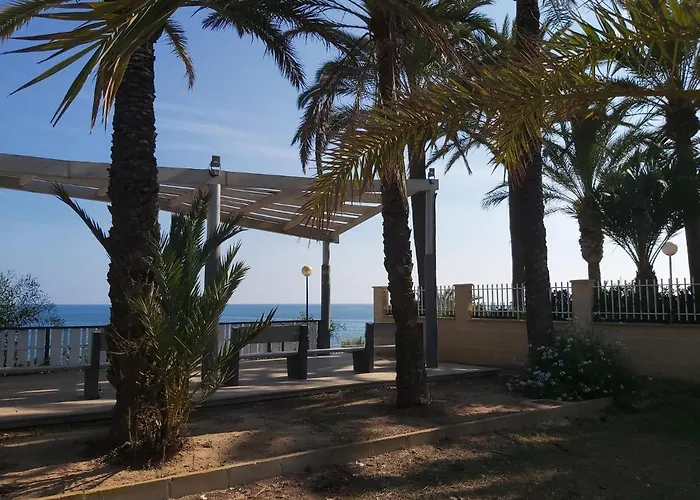 Espana - Punta Prima Orihuela Costa - Large For 6-people 85m2 And Terrace 40m2 Air Conditioning Wi-fi Living Kitchen 2 Bedrooms 2 Bathrooms 3 Swimming Pools Parking Security To The Sea 200m Only 40 Min To The Airport 托雷维耶哈
