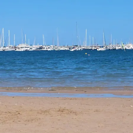 Appartement Espana - Punta Prima Orihuela Costa - Large For 6-people 85m2 And Terrace 40m2 Air Conditioning Wi-fi Living Kitchen 2 Bedrooms 2 Bathrooms 3 Swimming Pools Parking Security To The Sea 200m Only 40 Min To The Airport